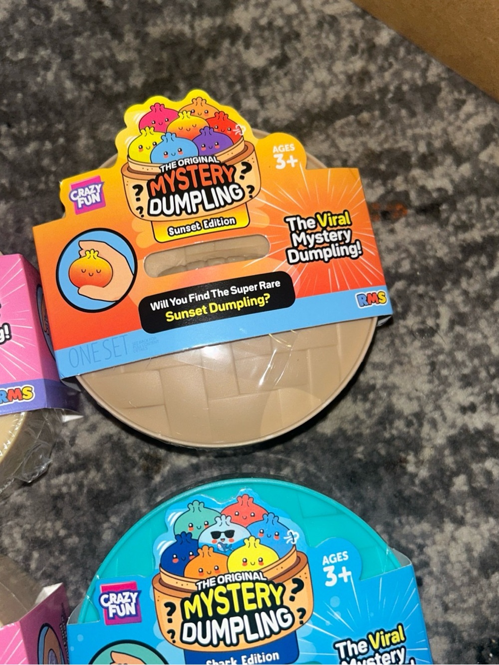 Mystery Dumpling Collectible Pack - Pink, Yellow, Teal, Cream - Picture 2 of 9